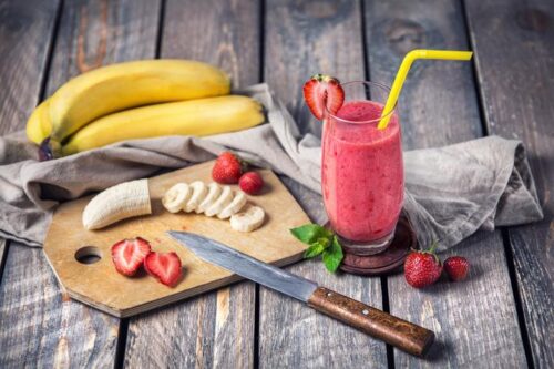 🍓 Jagoda-banana smoothie: Zdrav napitak pun ukusa i energije