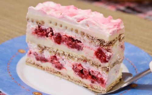 🍓 Voćna torta bez pečenja – osvežavajući desert za leto!