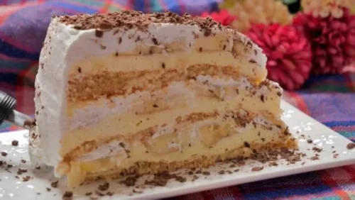 🍰 Keks torta sa bananama – bez pečenja i bez muke!