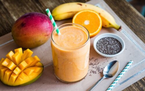 🥭 Recept: Smoothie od manga i narandže – vitaminska bomba za osveženje